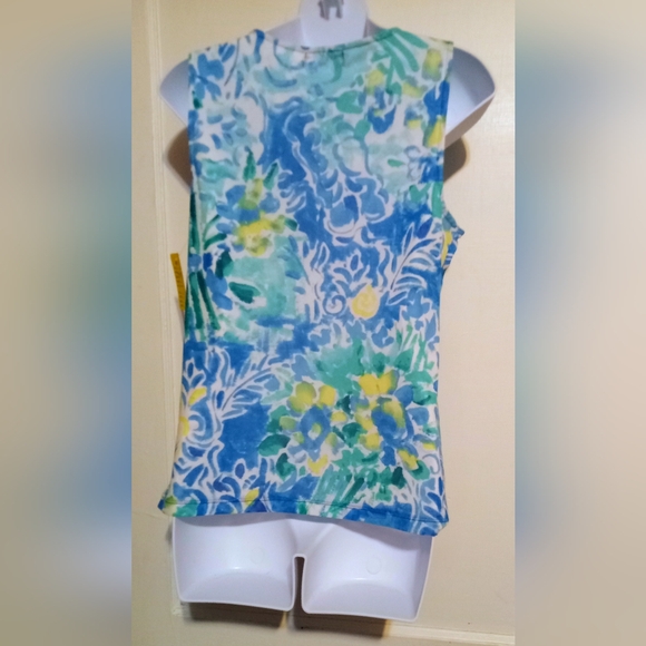 🛍️ BUNDLE ONLY 🛍️Floral Blue and Green Women's Top - Picture 3 of 6